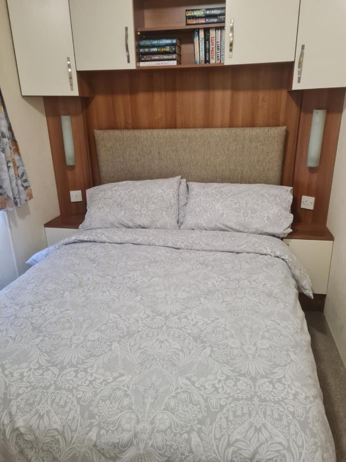 Beautiful 3 Bedroom Holiday Home Amazing Views 기스번 외부 사진