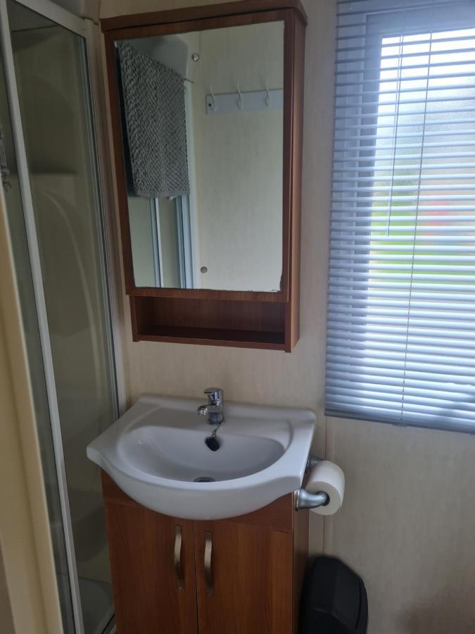 Beautiful 3 Bedroom Holiday Home Amazing Views 기스번 외부 사진